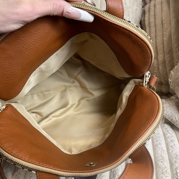 Universal Thread Leopard Print Tote with Brown Handles crossbody purse - Picture 5 of 9